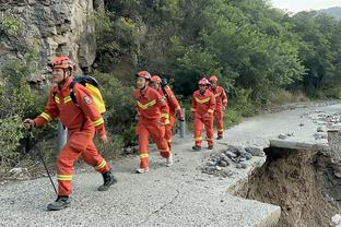 新赛季季中锦标赛小组赛赛程：揭幕战雄鹿vs尼克斯 16场全美直播